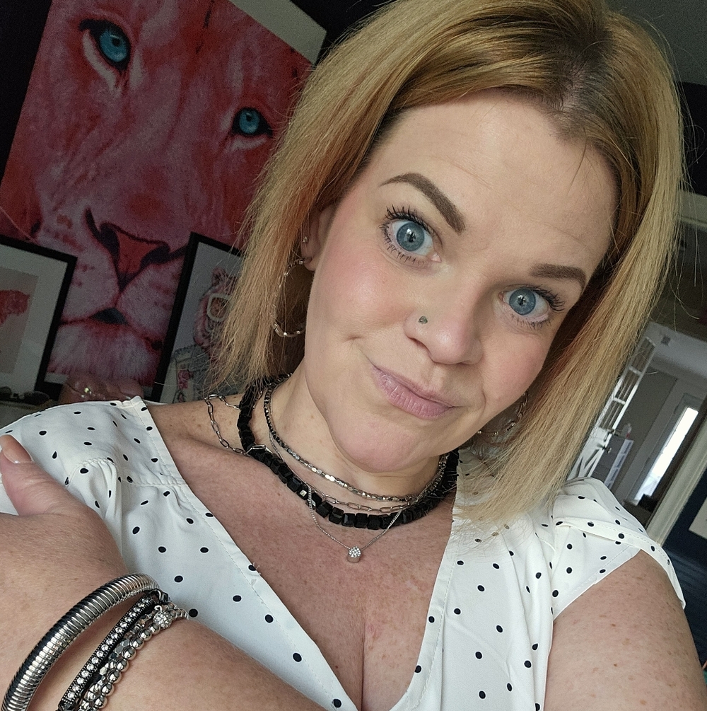 Meet your Posher, Tina